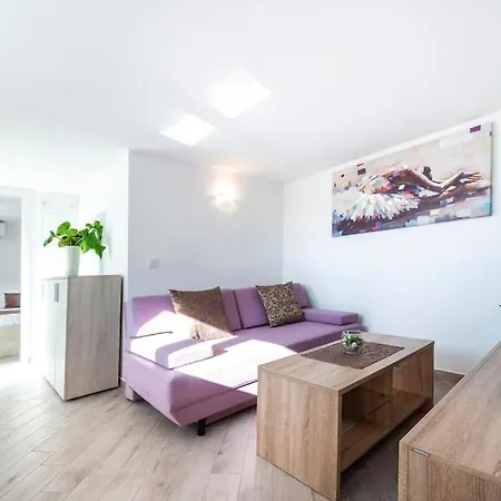 Charming New Apartment-with A Terrace Apartment